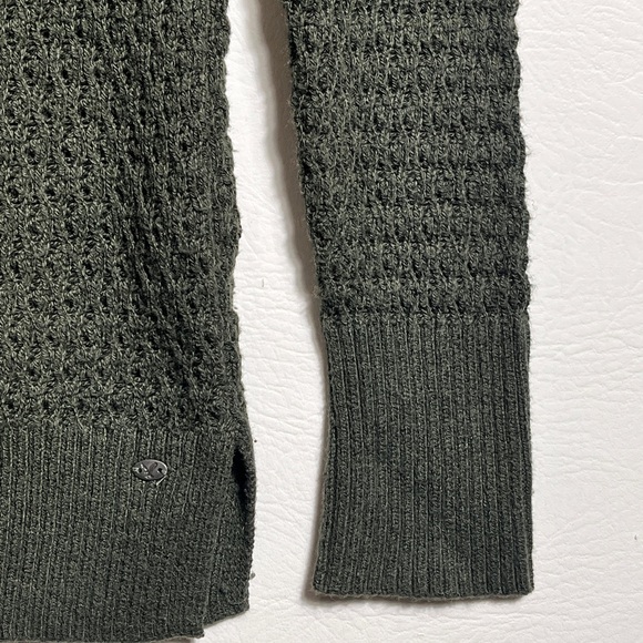 American Eagle Outfitters Green V-Neck Sweater Y2K Textured Knit Small - Picture 5 of 8